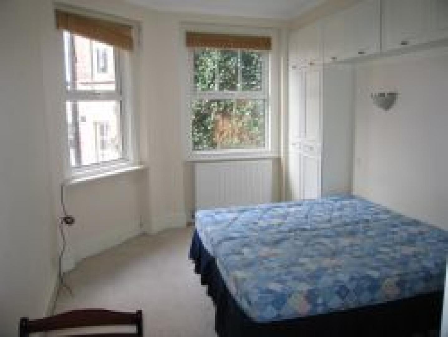 			3 Bedroom, 1 bath, 1 reception Flat			 West End Lane, WEST HAMPSTEAD